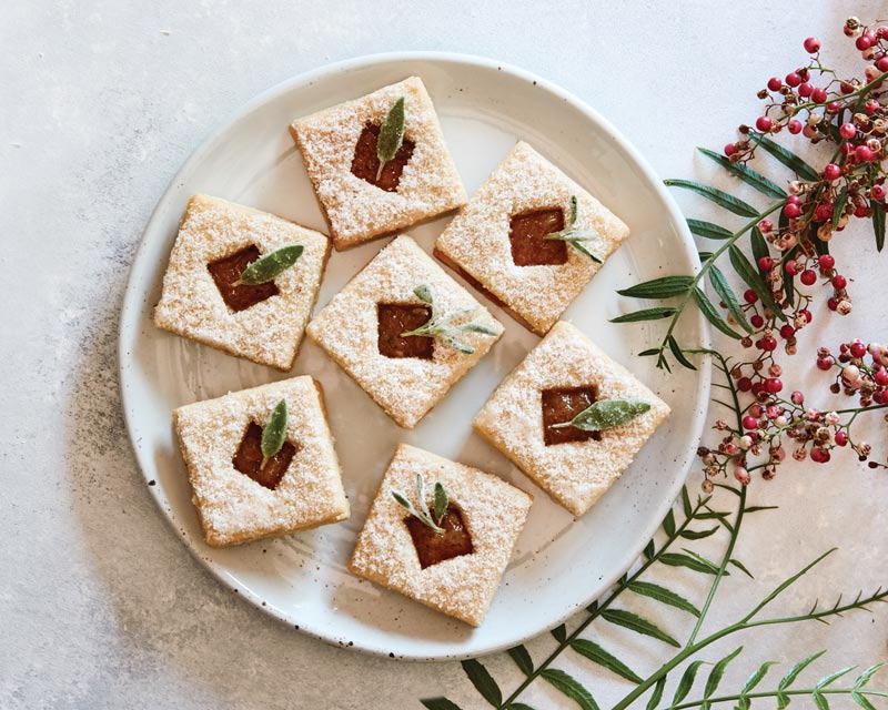 Spiced Pineapple Linzer Cookies 